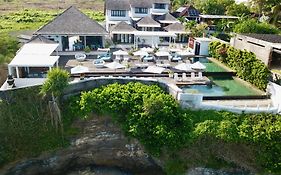 The Palms Ceningan Hotel